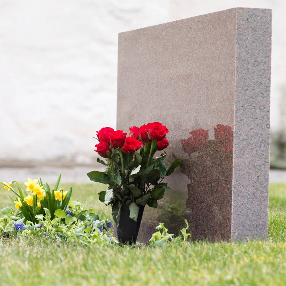 

2Pcs Grave Cone Vases Plastic Cemetery Flower Containers Durable Sturdy Long-Lasting Easy to Use for Fresh and Artificial