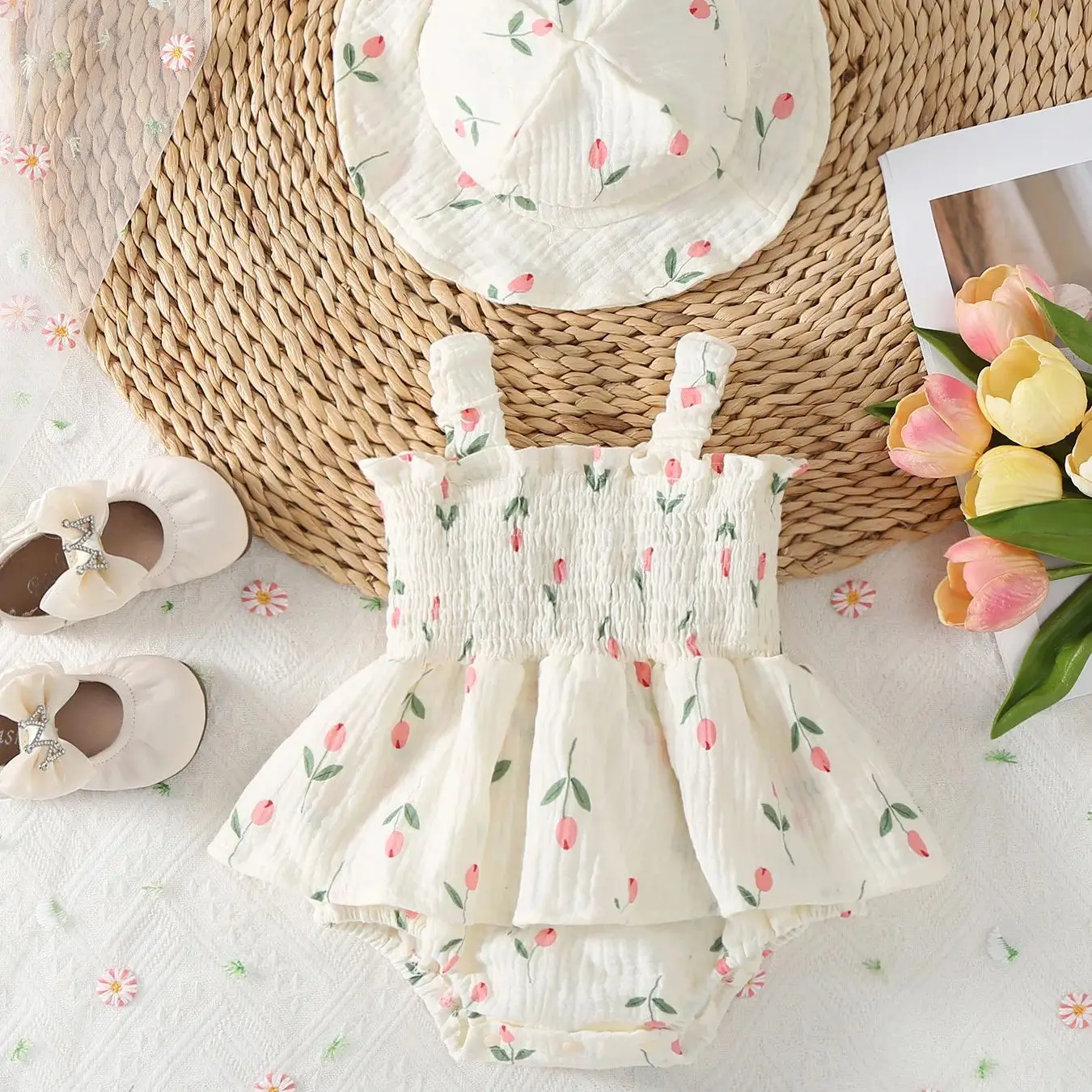 

( 0-3 Years Old) Sweet Baby Summer Jumpsuit Dress Floral Prints Halter Tops Sleeveless Pouty Onesies Cute Baby Jumpsuit