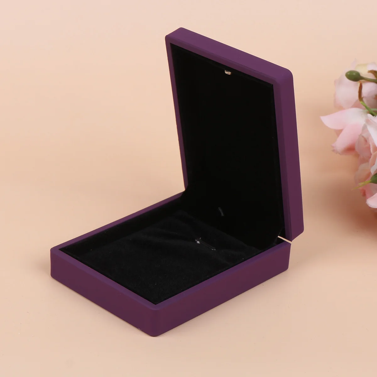 

Шкатулка для драгоценностей со светодиодной подсветкой 7X9X3,2 см, фиолетовый подарочный чехол с резиновой подкладкой, прожекторы внутри, устойчивый к царапинам, пылезащитный держатель, ювелирные изделия