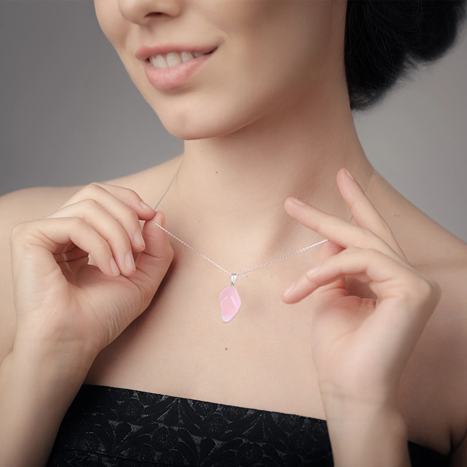 

24 Pcs Pink Crystal Pendant Necklace Decorative Hanging Accessories DIY Jewelry Metal Rose Quartz Fashion Necklace Decor