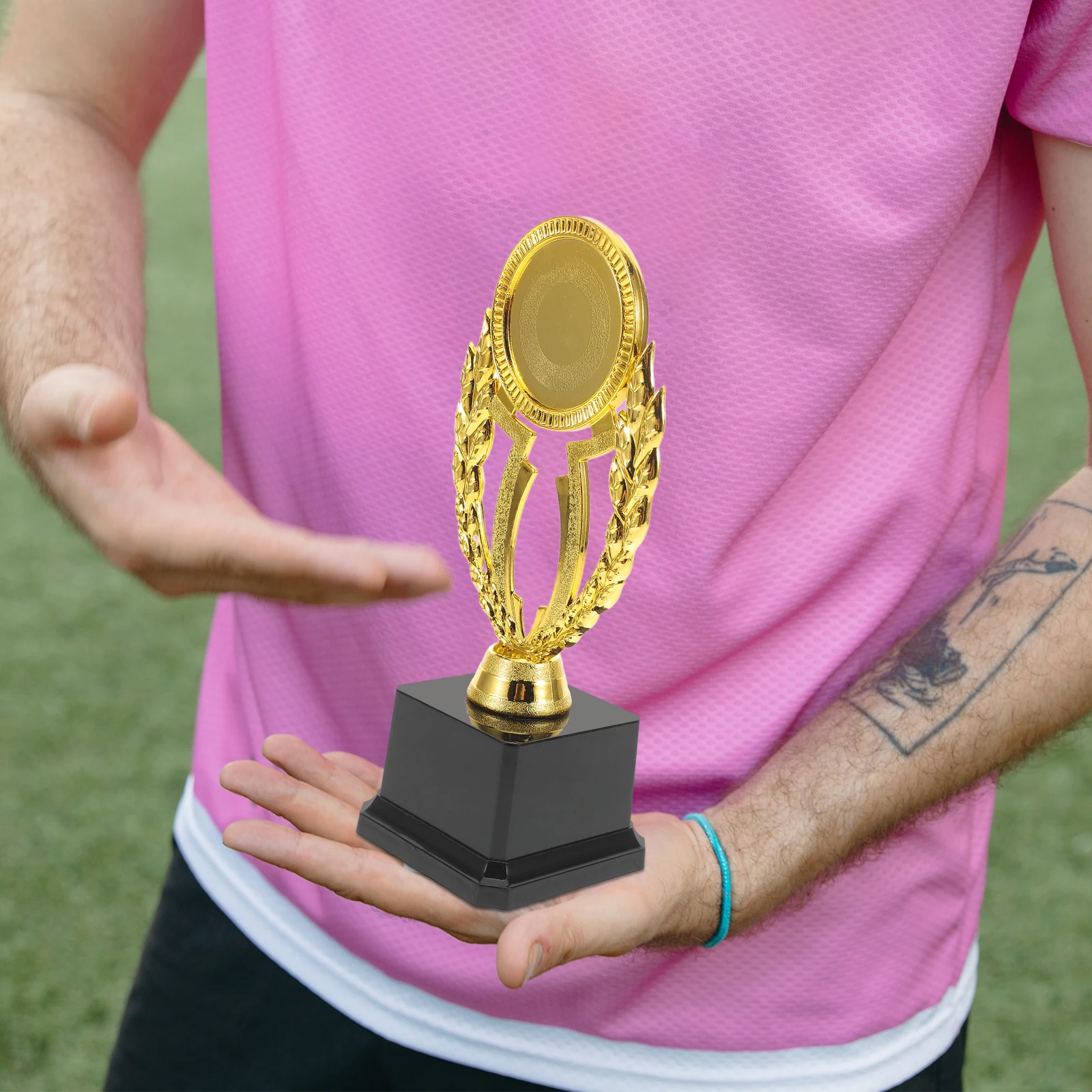 

Plastic Trophy Gold Trophies Award for Games Chic Prize Compact Sports Football