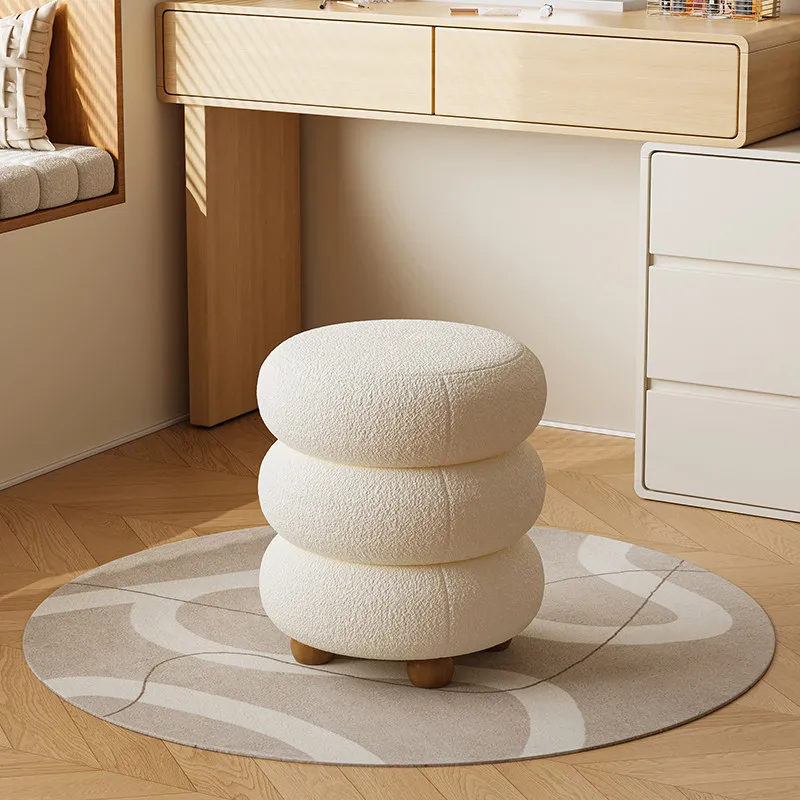 

Light luxury makeup stool Bedroom dressing stool Internet celebrity Modern simple small apartment dresser chair Premium nail