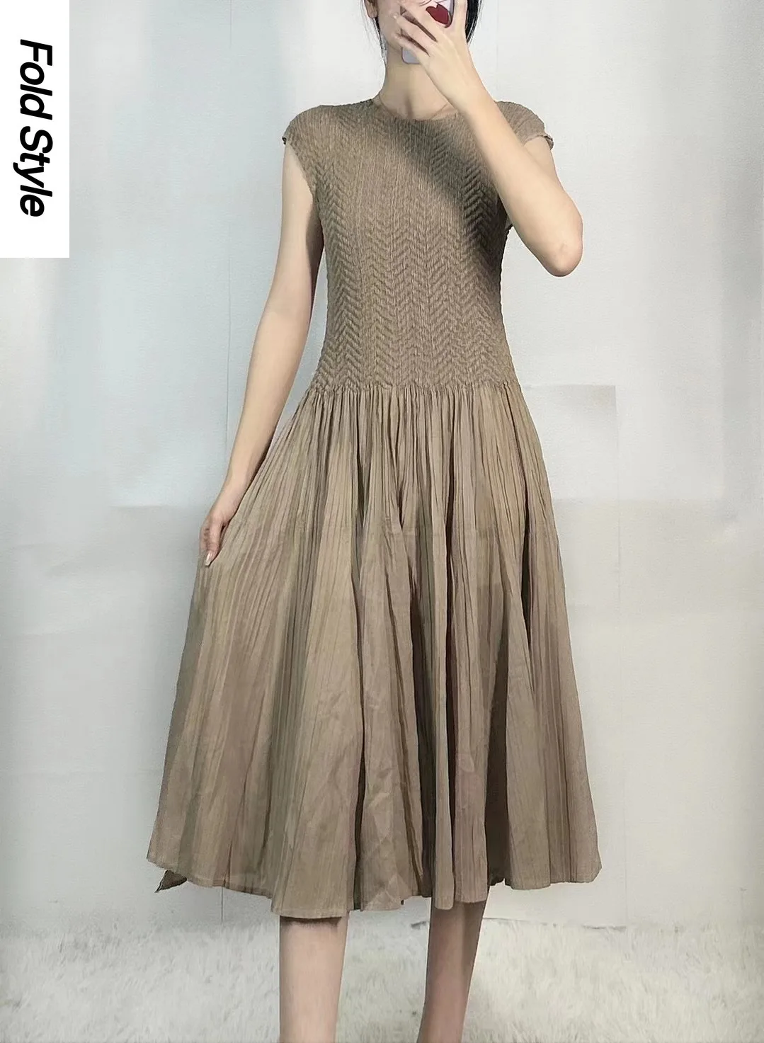 Miyake Ruffled Korean Style High Grade Elegance, Versatile Style, Texture, Solid Color Ruffled Skirt, Waist Wrapped Dress