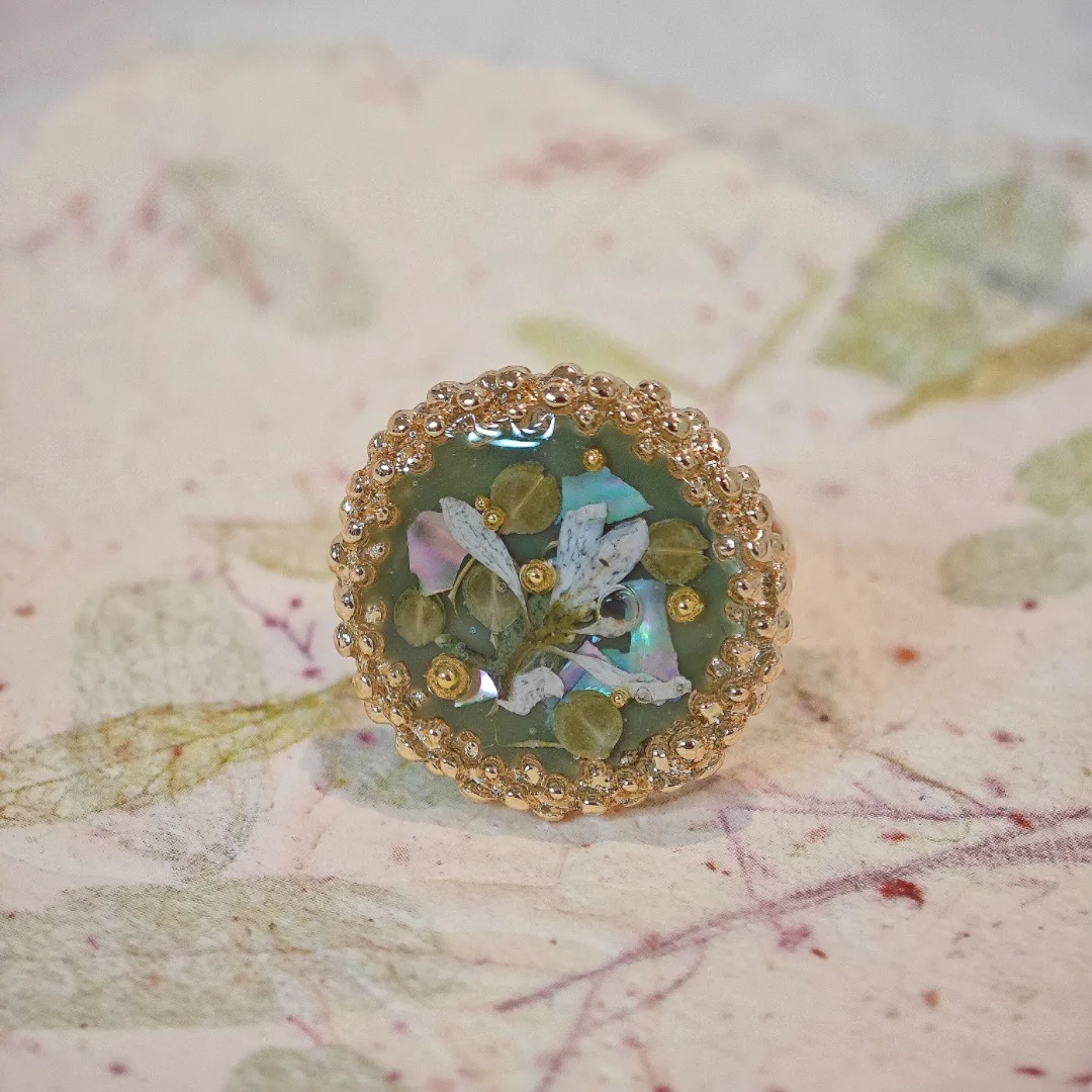 

3315 Wholesale Handmade Plant Specimen Dried Flower Ring Adjustable Band Elegant Fresh Green Creative Christmas Birthday Gift