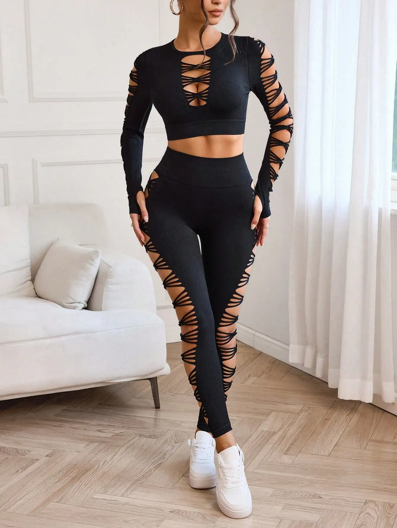 Damen-Set aus geripptem Strick, 2-teilig, Langarm-Crop-Top mit Ausschnitt, High-Waist-Leggings mit Riemen – Detail 2