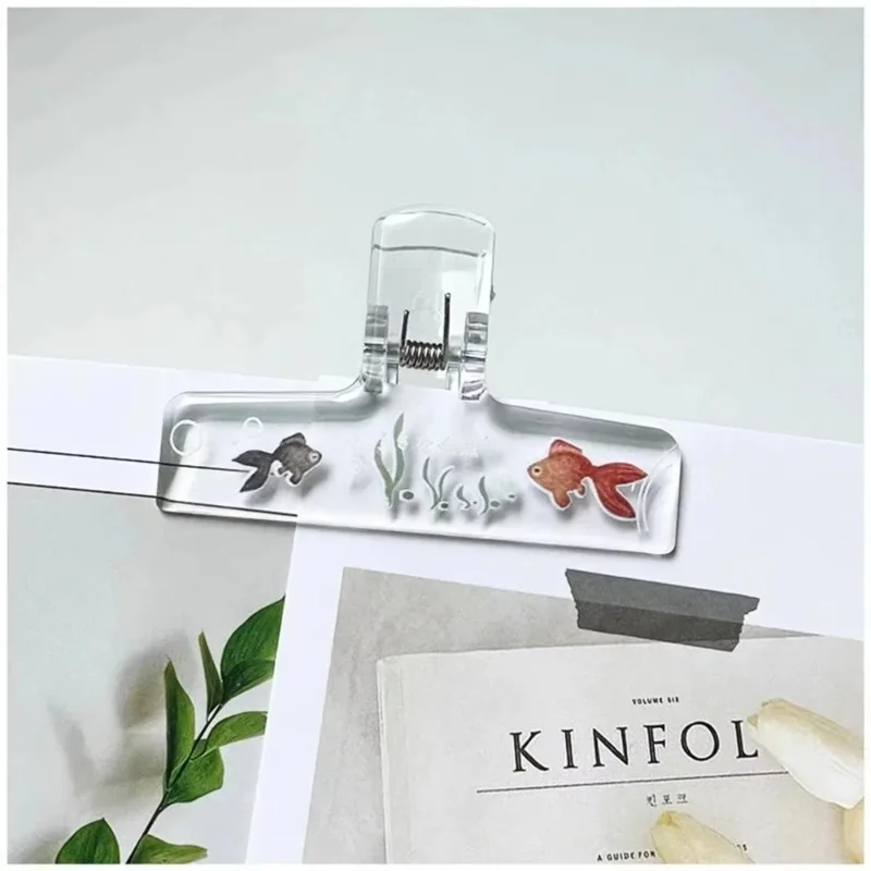 1PC Transparent Acrylic Goldfish Binder Clip，Anti-Slip Book, Document，Note And Piano Score Holder，Cute Aquarium Decoration