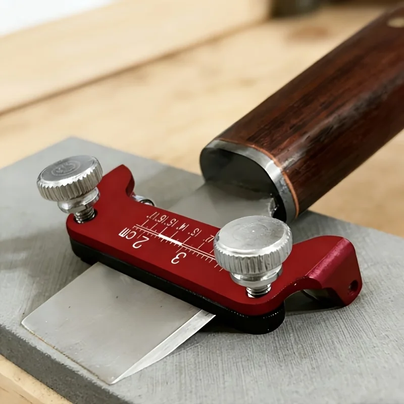 Chisel and File Sharpener with Fixed-Angle Guide for Precision Sharpening, Adjustable Guide，Suitable for red chisels and chisels