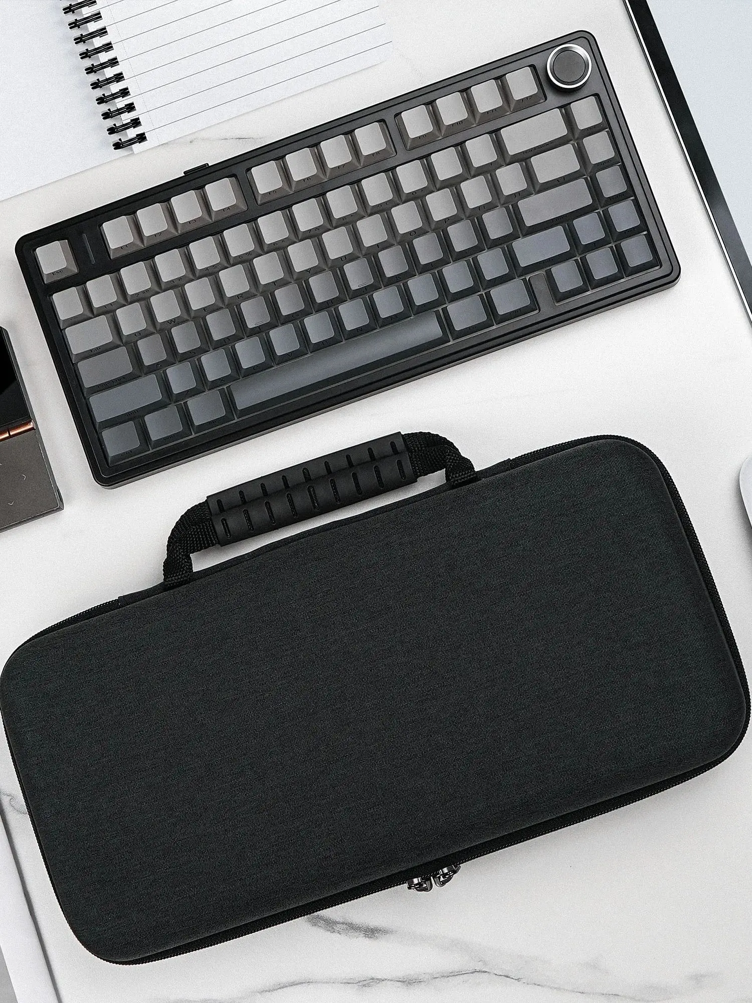 Etui na klawiaturę gamingową Geekria 75% 84-klawiszową, twarda torba kompatybilna z Keychron K2 HE, Logitech POP Keys / MX Mechanical Mini — zdjęcie produktu 7