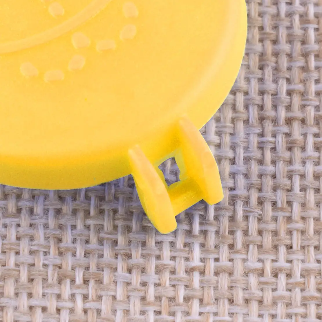 1488251 2S6117632AD Gelbe Scheibenwaschflaschenverschlussabdeckung, passend für Ford Fiesta MK6 2001–2008