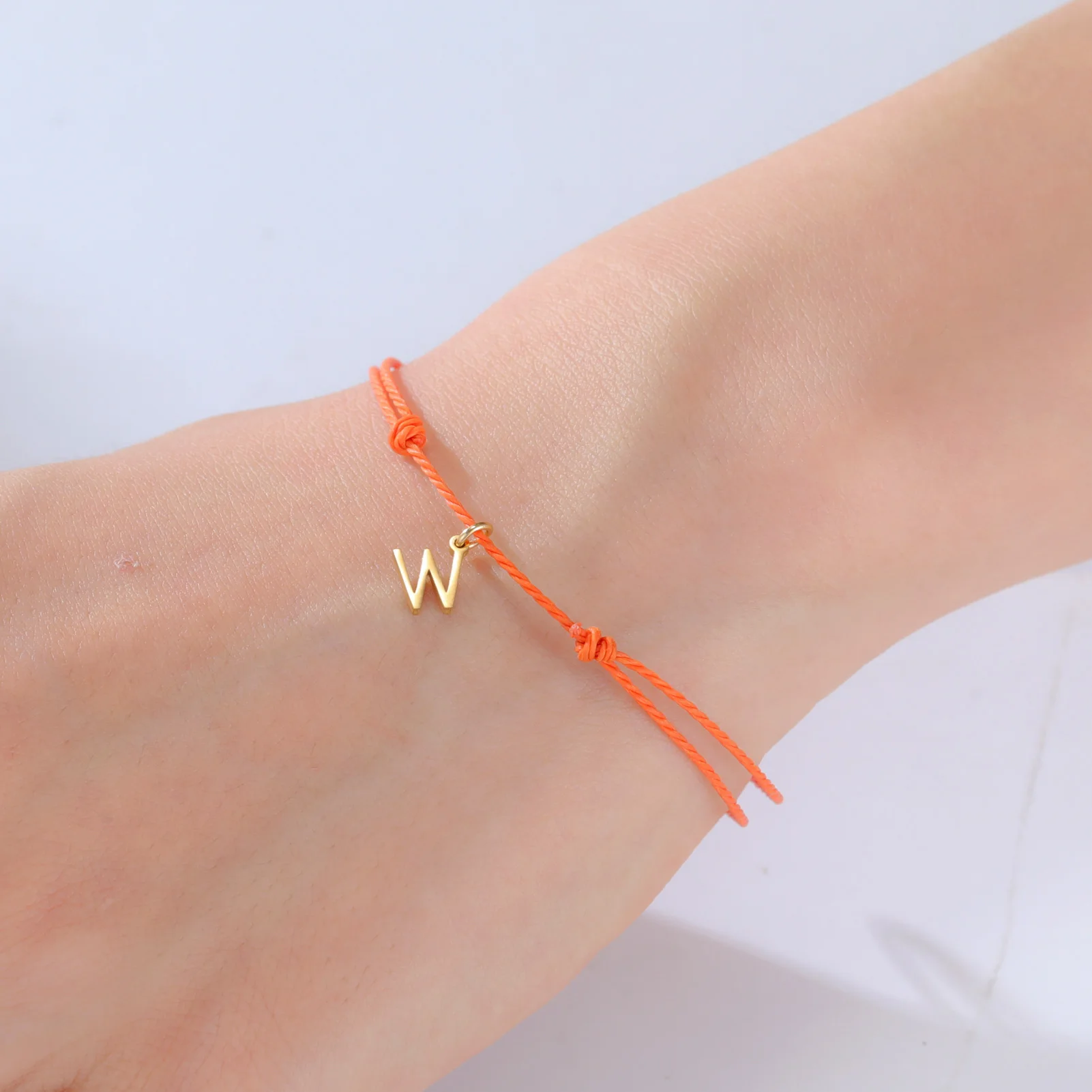 Cazador A-Z Initialen Bunte Wachsseil-Armbänder Edelstahl Verstellbare Armbänder für Frauen Paar-Geschenke Schmuck 2025