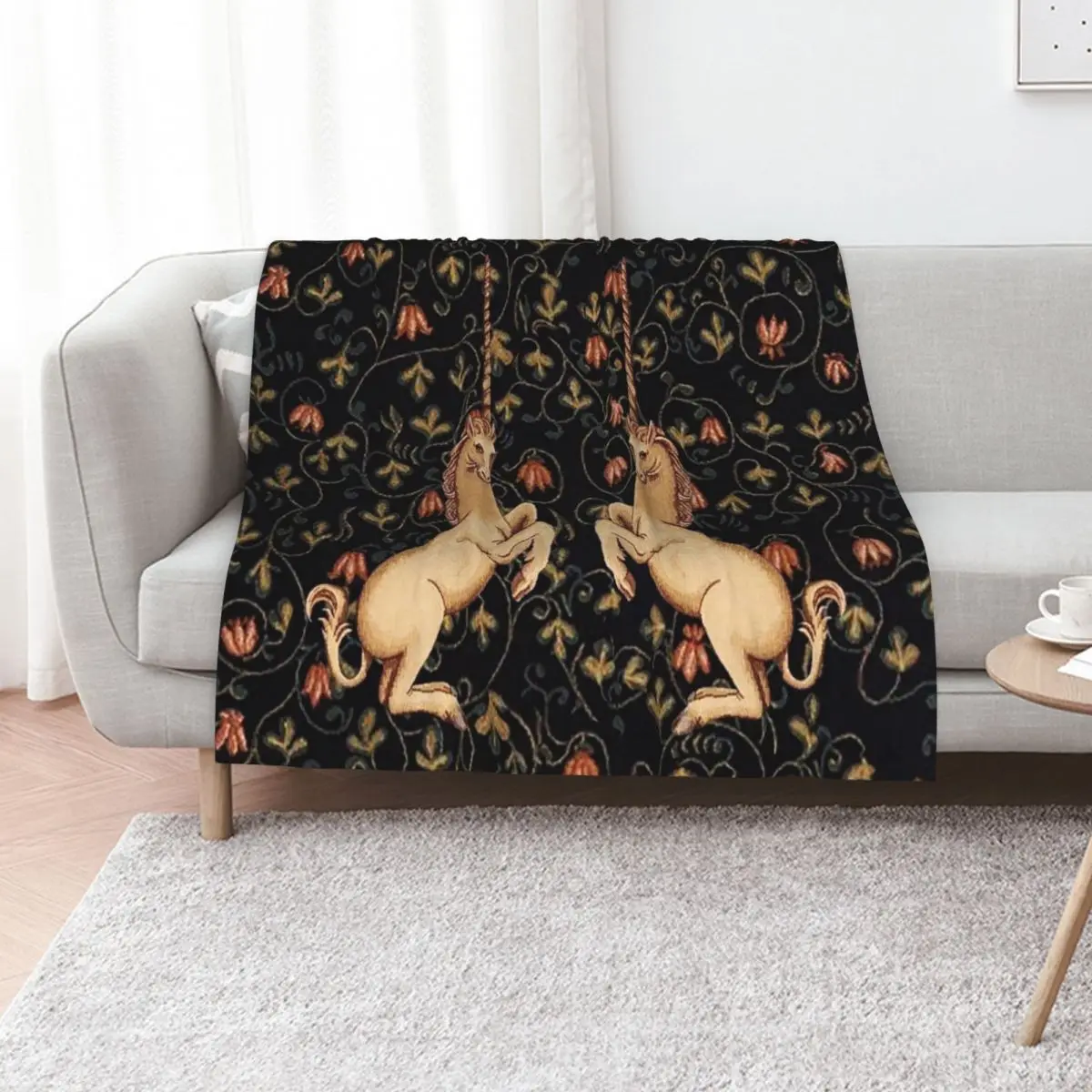 Medieval Unicorns Midnight Floral Tapestry Throw Blanket Flannels Sleeping Bag Luxury Thicken Soft Plaid Kid'S Blankets