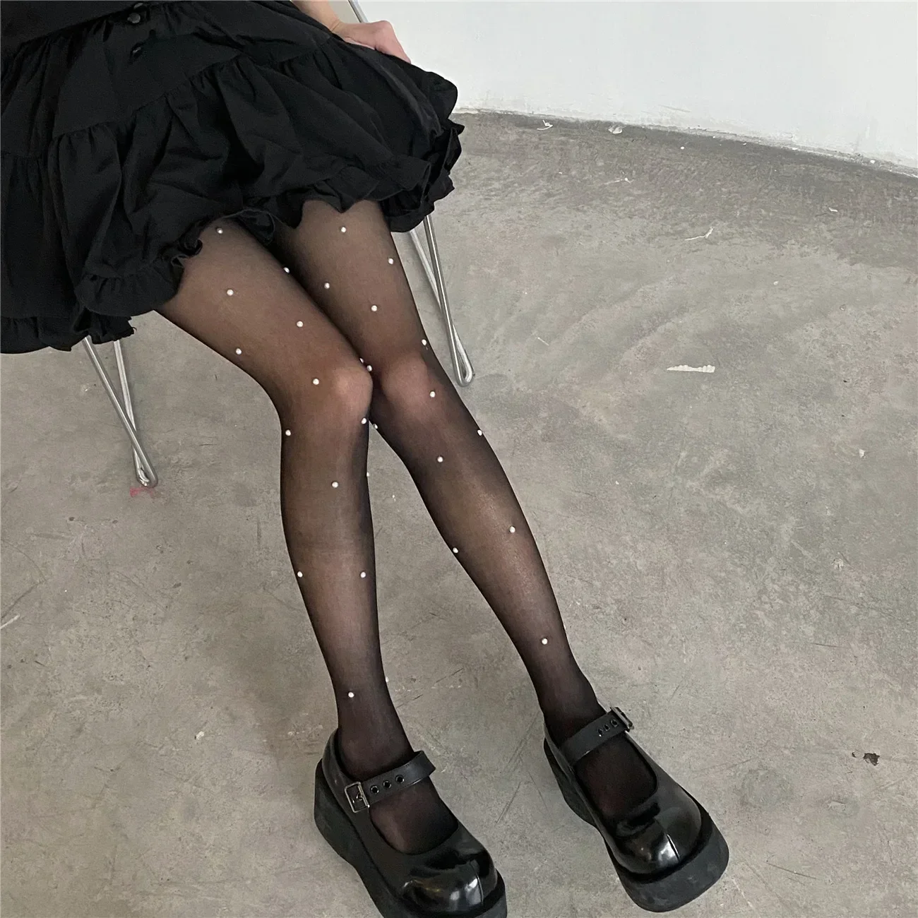 Sexy Women with Pearl Tights Pantyhose JK Sweet Girls Thigh High Long Stockings Pantyhose Lolita Kawaii Cute Black White Tights