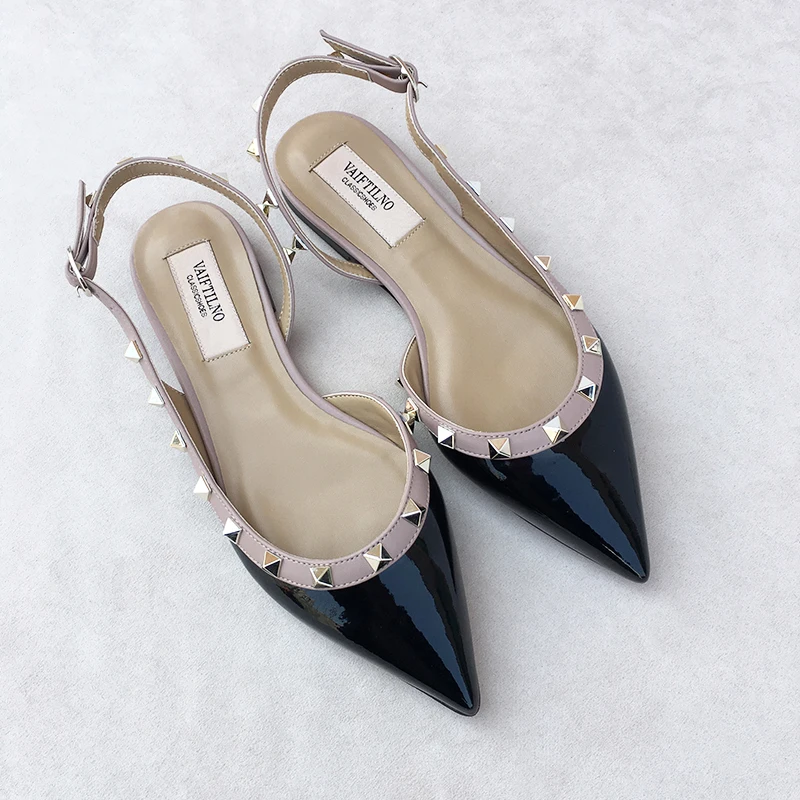 Luksusowe buty damskie 2024 New Leather Luxury Brand Rivets Shoes Women Sandals Pointed Toe Thin Flat Slippers Solid Casual Outdoo