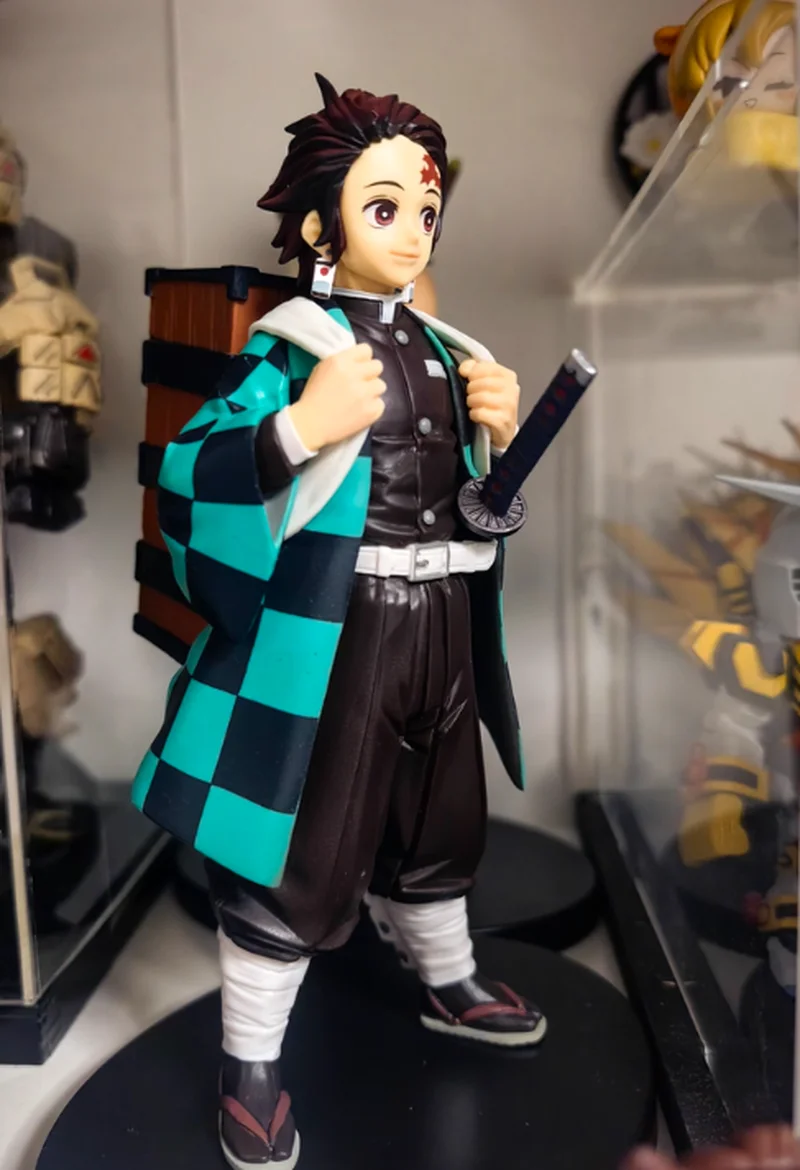 

Bandai Official Banpresto Kyōdai Collection Tanjiro (with backpack) Mini NezukoCollectible model birthday gift for boys girls