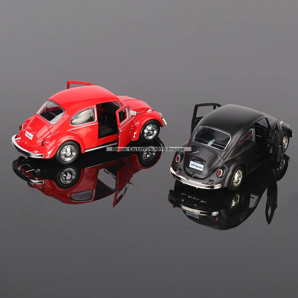 1:36 Volkswagen Beetle 1967 BMW M3 1987 Alloy Car Model Car Model Toy Casting Series Collection Ornament Gift Christmas Gift