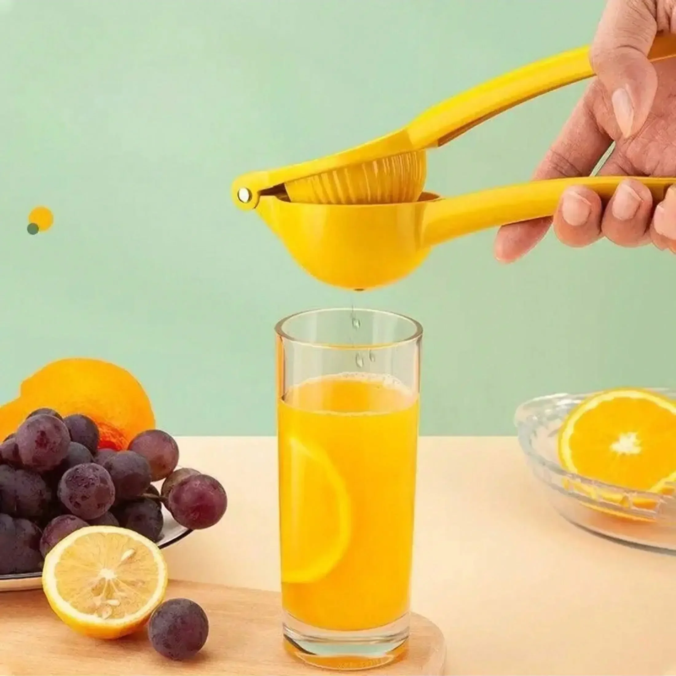 

1pc, Multifunctional Citrus Juicer - Manual Hand Squeezer for Lemon, Orange, Grape - Kitchen Gadget for Easy Juicing