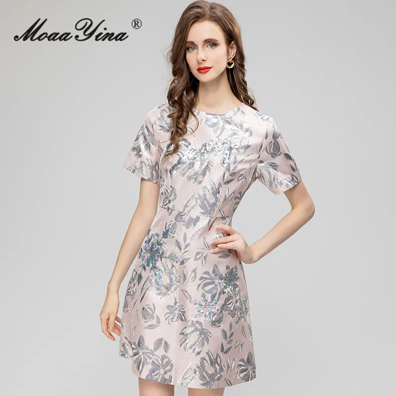 

MoaaYina Summer Fashion Runway Elegant Party Dress Women O Neck Short Sleeve Sequins High Waist Slim A-LINE Jacquard Mini Dress