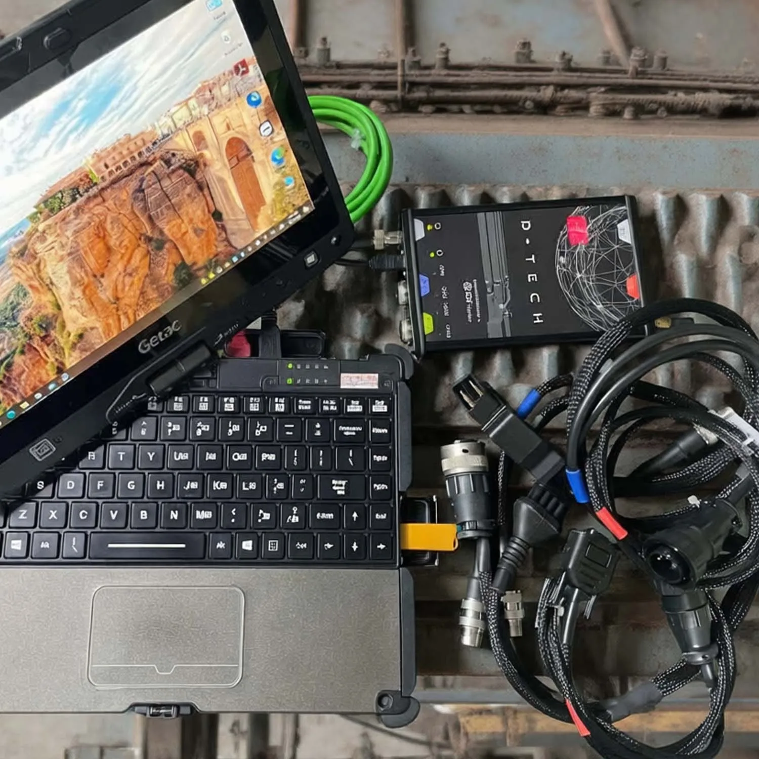 Herramienta de diagnóstico Getac D-TECH SDF para ordenador portátil con aplicación D-TECH 1,0 4xCAN interfaz analizador de motor 12-24V para tractor Deutz-Fahr