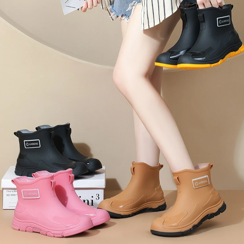 Short tube rain shoes for women and men, short tube low top anti slip car wash water shoes, waterproof fashionable water boots