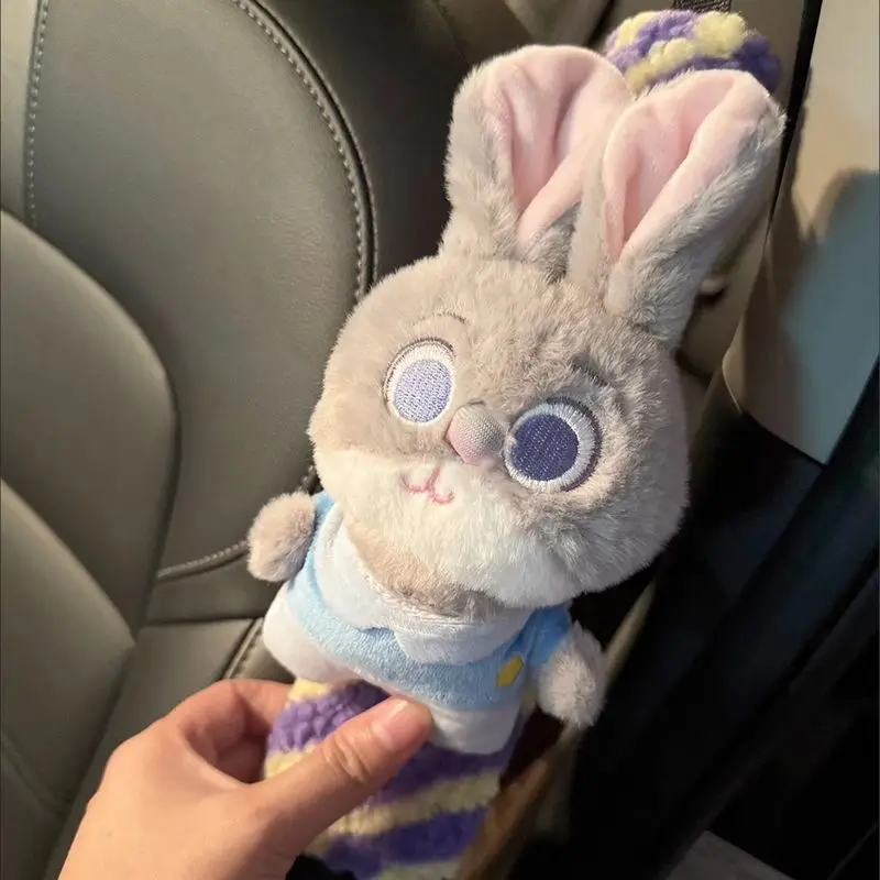 Zootopia Nick Judy حزام مقعد السيارة غطاء الكتف سيارة الإبداعية لطيف الحيوانات المحشوة أفخم منتجات الديكور الداخلي للسيارة الهدايا