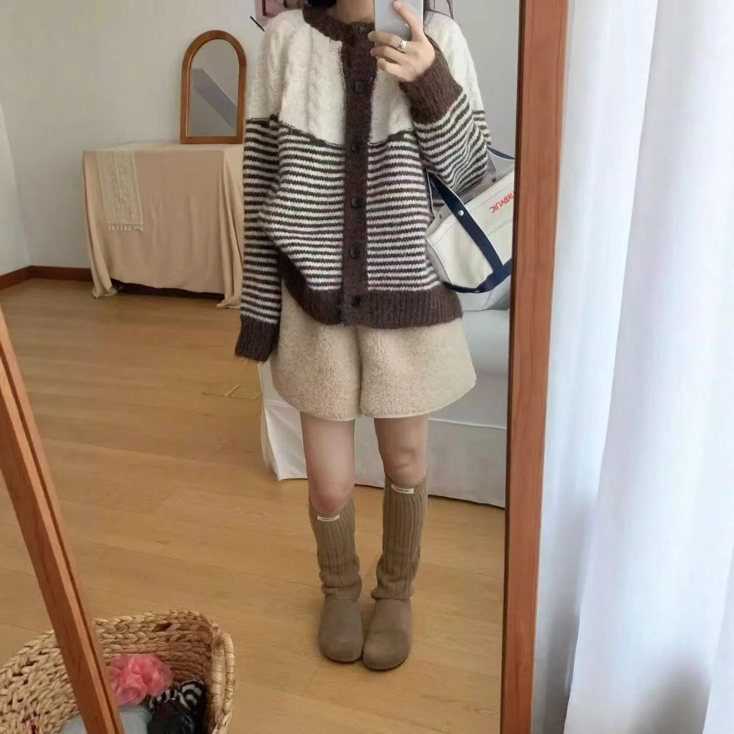 

Korean Striped Sweaters Cardigan Women Autumn Winter Retro New O-neck Long Sleeve Knitted Cardigan Casual Female Sweater Outwear