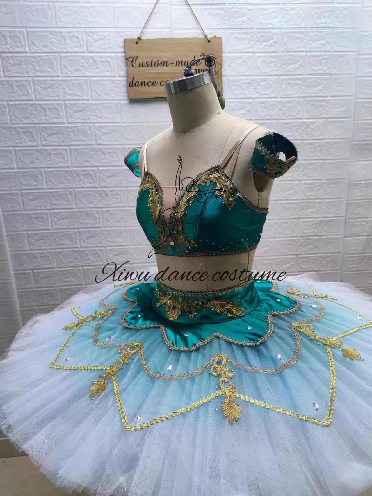 Professional high-quality custom-size ballet performance ballet costume high-end competition ballet dress