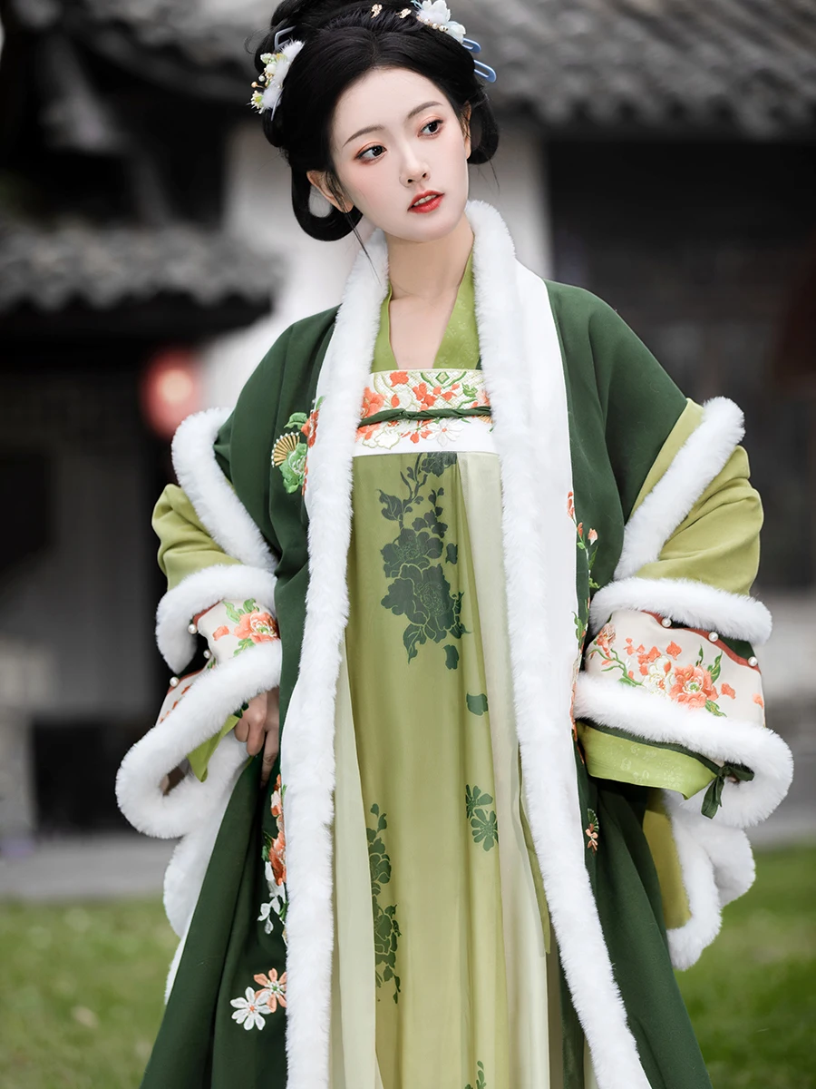 

Warm Plu Heavy Embroidery Hanfu Women's Chest Length Traditional Tang Sle Daily Wear Cotton Blend Fabric Chinese Costume