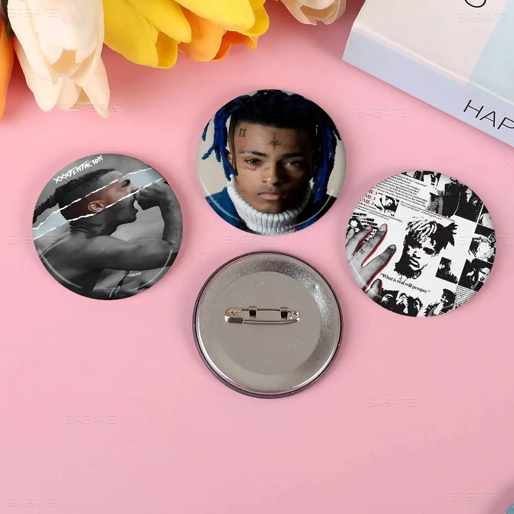 الهيب هوب Z-XXXTentacion فيلم لزجة لينة زر دبوس مشرق مطبوعة أيقونة هدية للأصدقاء شارة طوق بروش التلبيب دبوس معدني #2