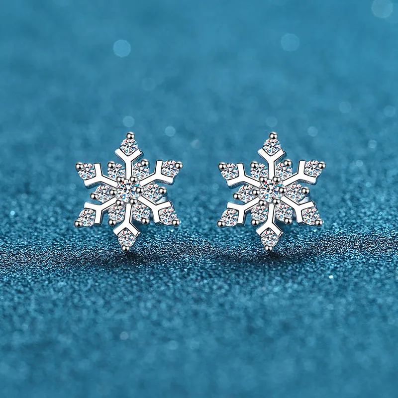 

18K gold women's snowflake high-end earrings 72 points moissanite earrings earrings plated with PT950 platinum