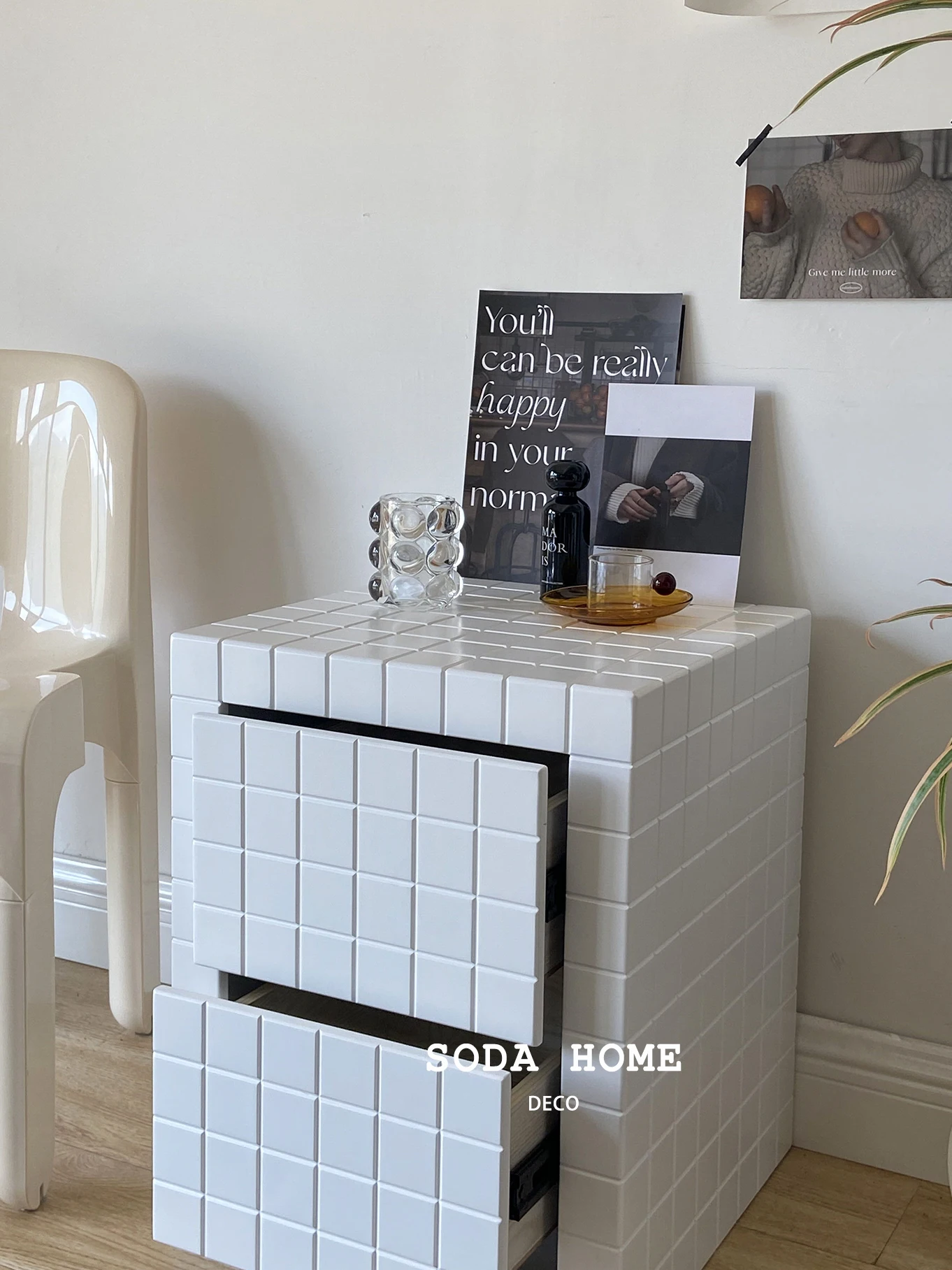 Several small coffee tables on the side of online celebrity checkerboard sofa Living room storage cabinet drawer-type small cupb