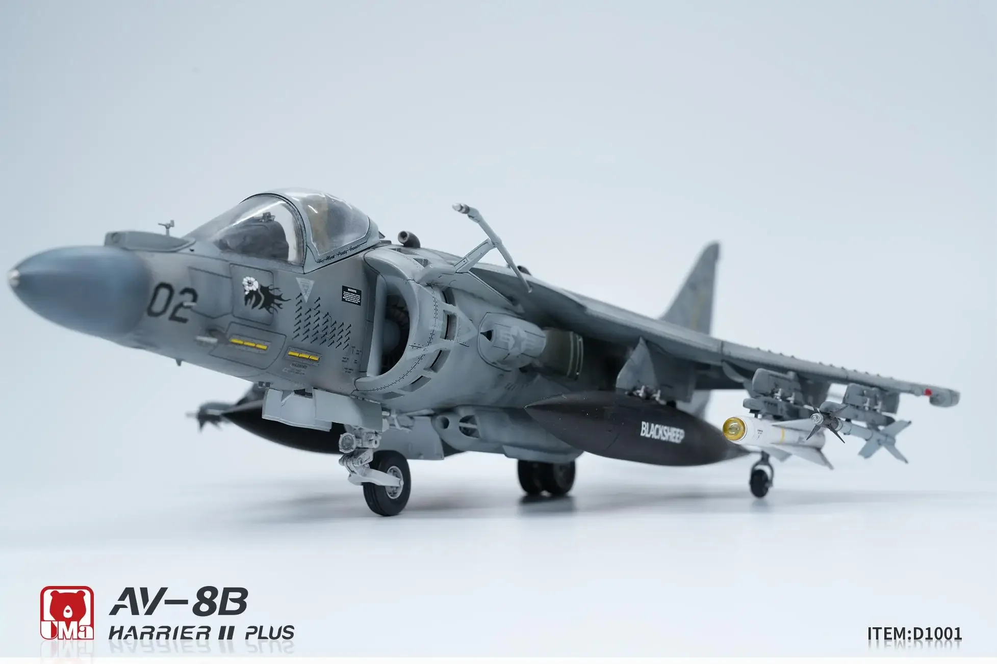 US D1001 AV-8B Harrier II Plus เครื่องบินโจมตีรุ่น Kit UMa รุ่น 1/48 Scale