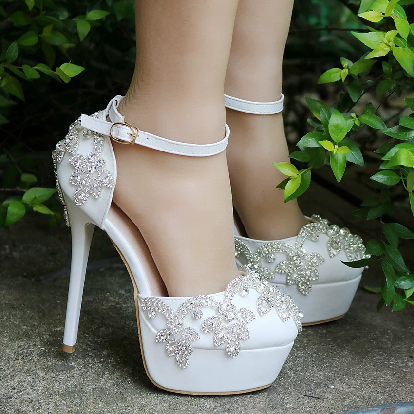 Spring and summer round toe hollow rhinestone waterproof table wedding shoes banquet large size thin high-heeled women's sandals