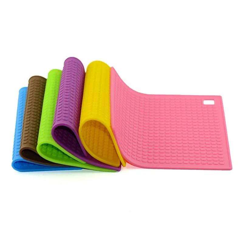 

Square Silicone Placemat Heat-resisting Antiskid Drink Coffee Pad Waterproof Reusable Ring Base Cup Kitchen Items Accessories