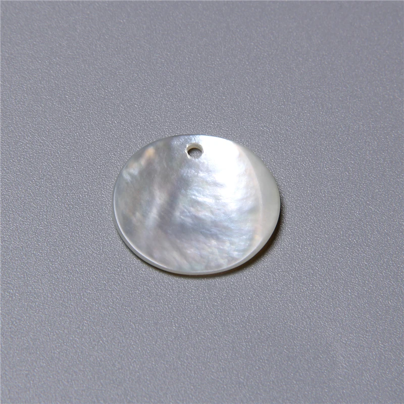 20mm Flat Round Natural Mother of Pearl Shell Bead Coin White Pearl Oyster Shell Charms for Jewelry Making Necklace Handmade DIY
