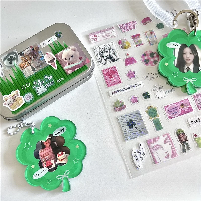 Kawaii green lucky four-leaf clover Shape 1 inch Kpop Photocard Holder Idol Card Photo keychain pendant School Stationery