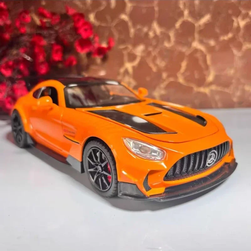 1:22 Mercedes- GTR Sports Car Simulation Diecast Metal Alloy Model Car Sound Light Pull Back Collection Kids Toy Gifts
