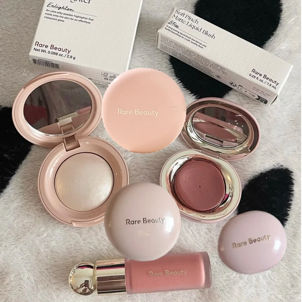 Zeldzame Schoonheid Positief Licht Zijdeachtige Touch Markeerstift Vloeibare Luminizer Zachte Pinch Matte Bouncy Blush Comfort Hydrateren Handcrème