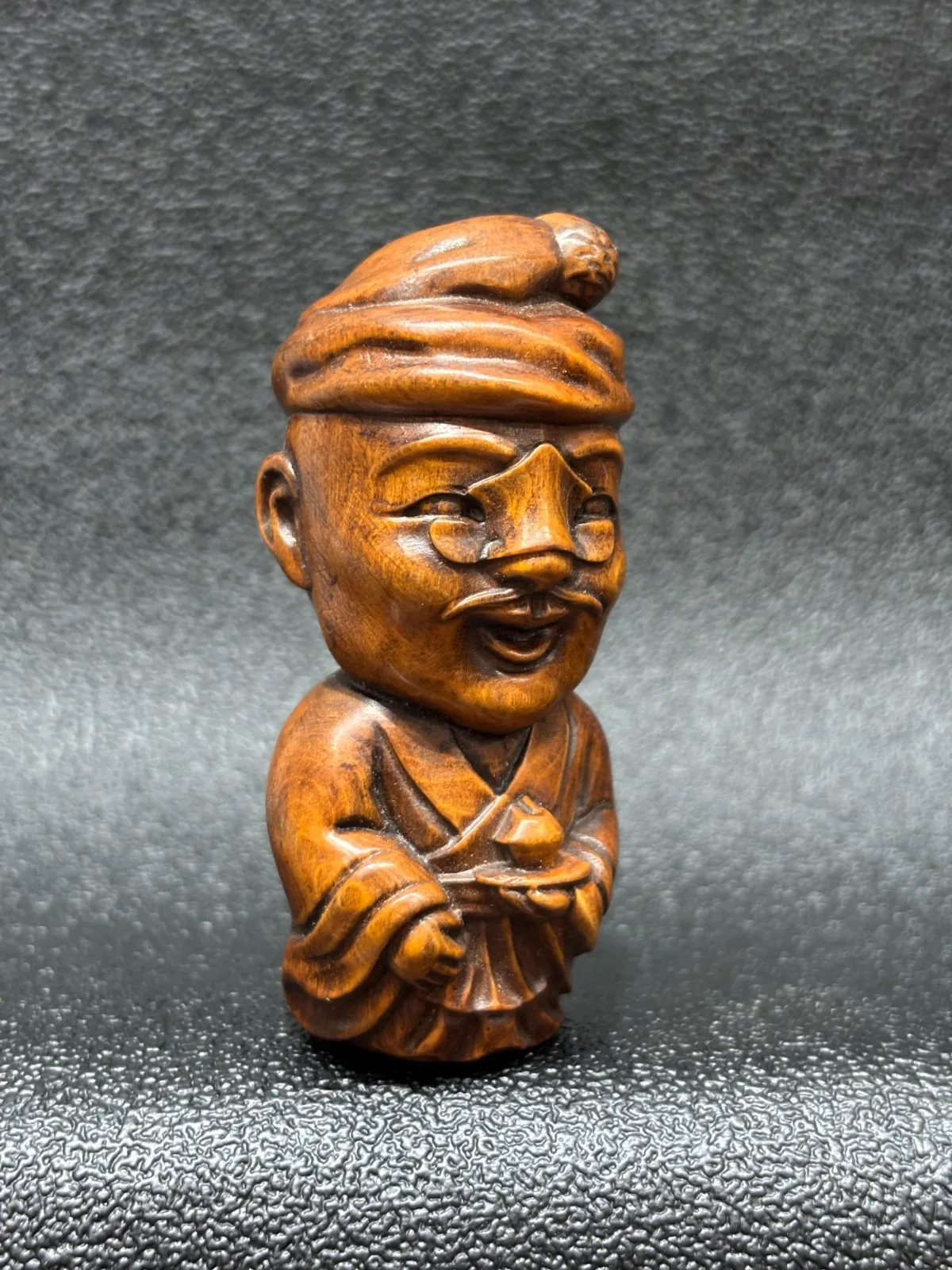 7 CM China Exquisite Boxwood Handmade Carved People Figures Statue W040
