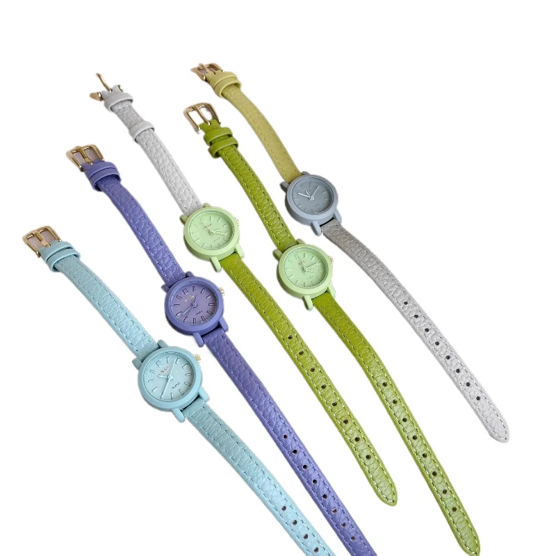 ساعة كوارتز مقاومة للماء 2025 هدية عيد ميلاد ساعة نسائية كلاسيكية أنيقة وبسيطة