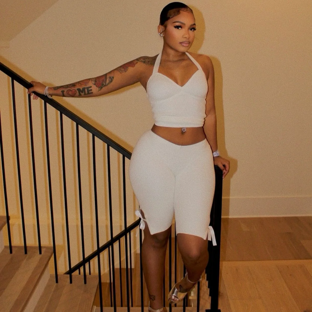 

New Arrival Women Solid Color 2 Piece Outfits, Sexy V Neck Halter Crop Top & Capri Pants Slim Fitted Matching Set