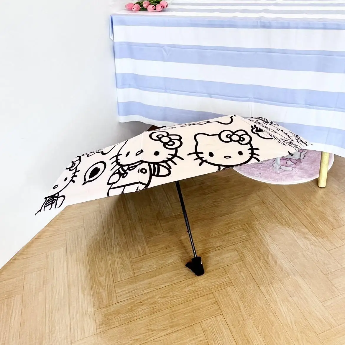 New Sanrioed Hello Kittyed cute folding umbrella Sun protection UV protection vinyl parasol Rain or shine umbrella Gift Toys