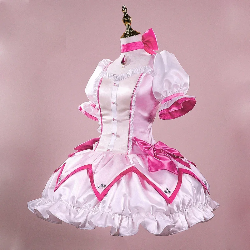 Puella Magi Madoka Magica ชุดเดรสสีชมพูชุดคอสเพลย์ผู้หญิงสั้นของเด็กผู้หญิงมีมนต์ขลัง