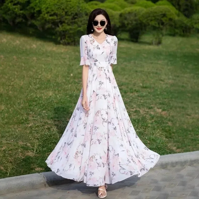Zomer Dames V-hals Bloemenprint Lange Jurk 2025, Vrouwen Lotusblad Mouwen Chiffon Maxi Jurk Femme Grote Maat 5XL Strand Jurken