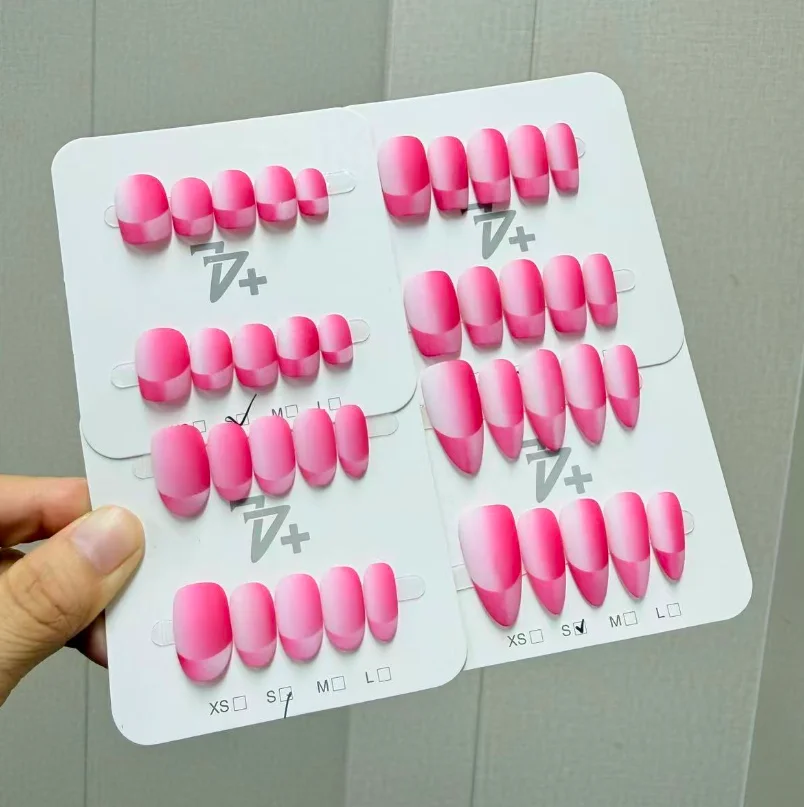 Handmade Wearable False Nails Mixed Designs Press On Nail Tips, Random Shipment Artificial Nails for Daily Nail Art