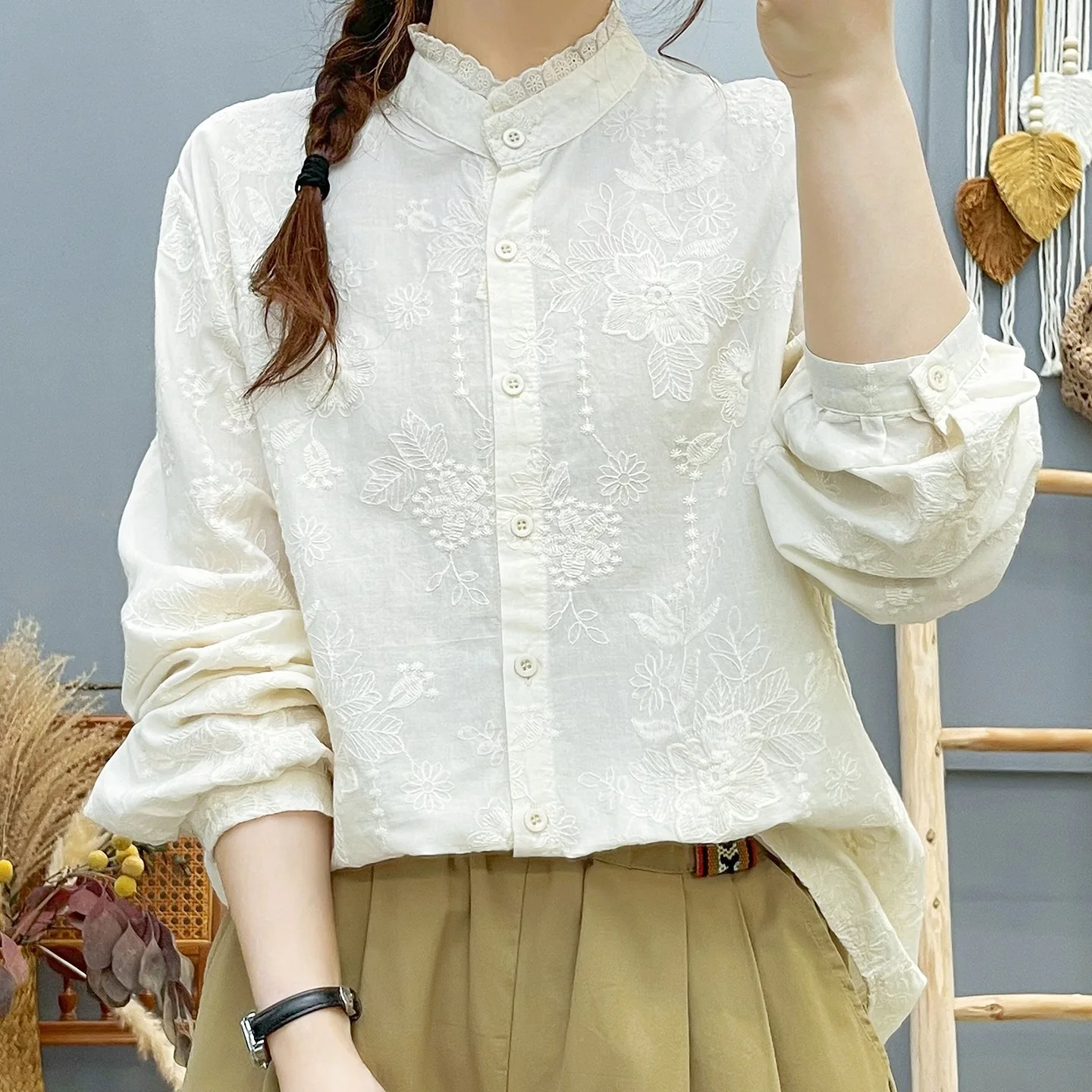 

[Готовый запас] Высококачественная женская блузка из 100% хлопчатобумажной пряжи, рубашка, кружево, стоячая шея, длинный рукав, вышитый хлопок, шикарный нижний топ