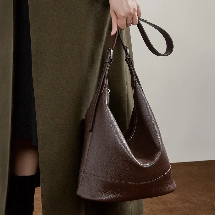 

Genuine Grade Women's Leather Shoulder Crossbody Bag Luxury Designer Brand Ladeis Soft Cowhide Bucket Bag for Woman Underarm Bag