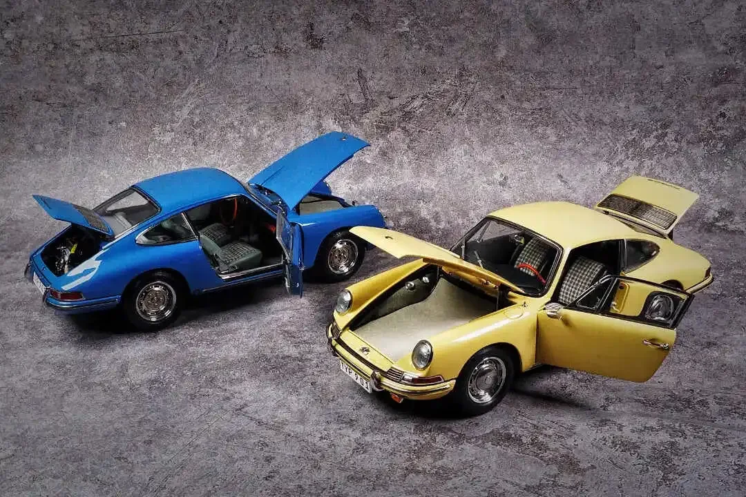 

Модель автомобиля CMC 1:18 901 Sport Coupe 1964 года, винтажная, имитационная, лимитированная серия, полностью открывающаяся, из металлического сплава, статическая, игрушка-подарок