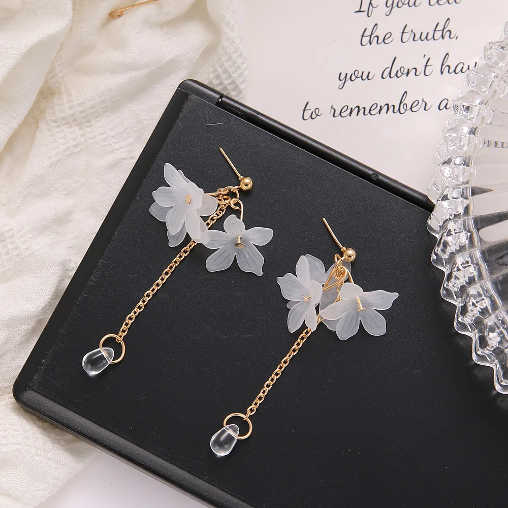 White Flower Bohemia Boho Earrings for Women Fashion Long Hanging Earrings Crystal Female Wedding Earings Party Jewelry Gifts