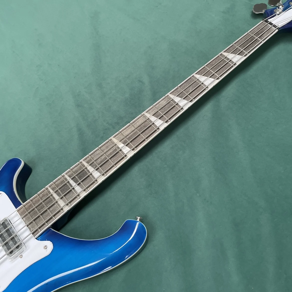 4-string electric bass guitar,mahogany body bass-specific pickups guitars, left-handed friendly for collection electric guitarra view 3