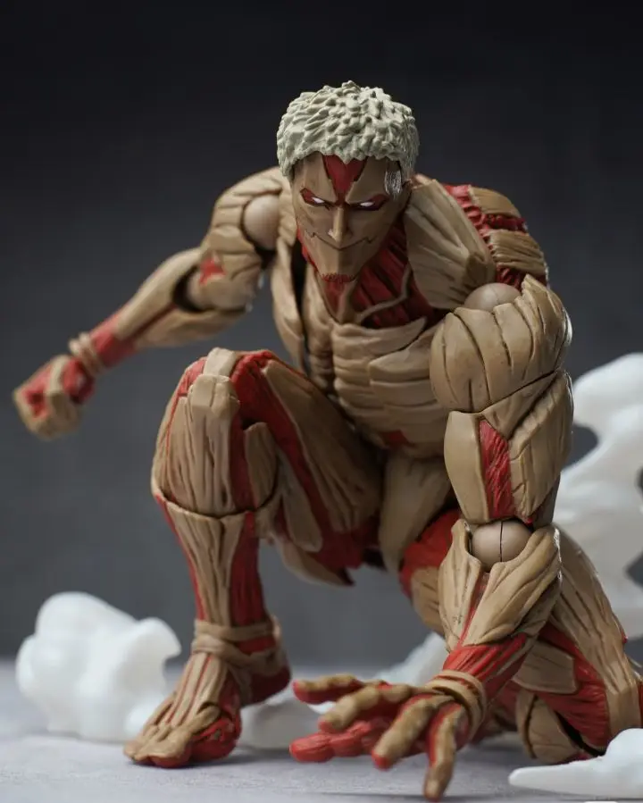 In Magazzino Kaiyodo Eren Incredibile Yamaguchi Attacco Su Titano Anime Action Figure Eren Jaeger Blindato Titano Pvc Modello di Azione Giocattolo Regali